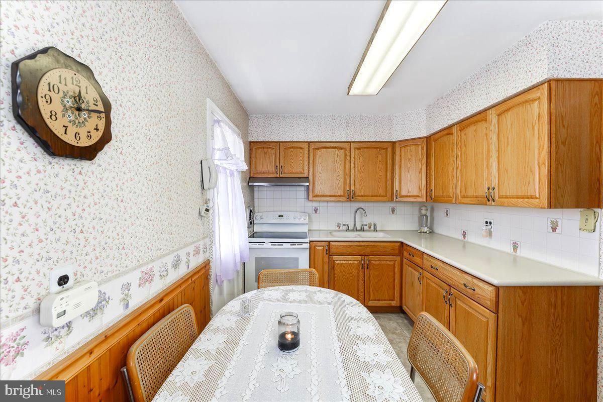 4 Longview Road Malvern, PA 19355 - Photo 12 of 25 Gallery Image 12