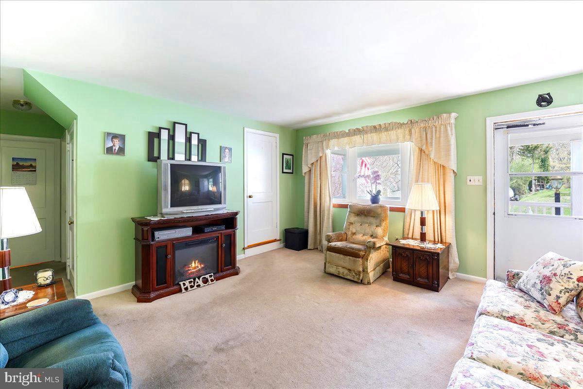 4 Longview Road Malvern, PA 19355 - Photo 8 of 25 Gallery Image 8