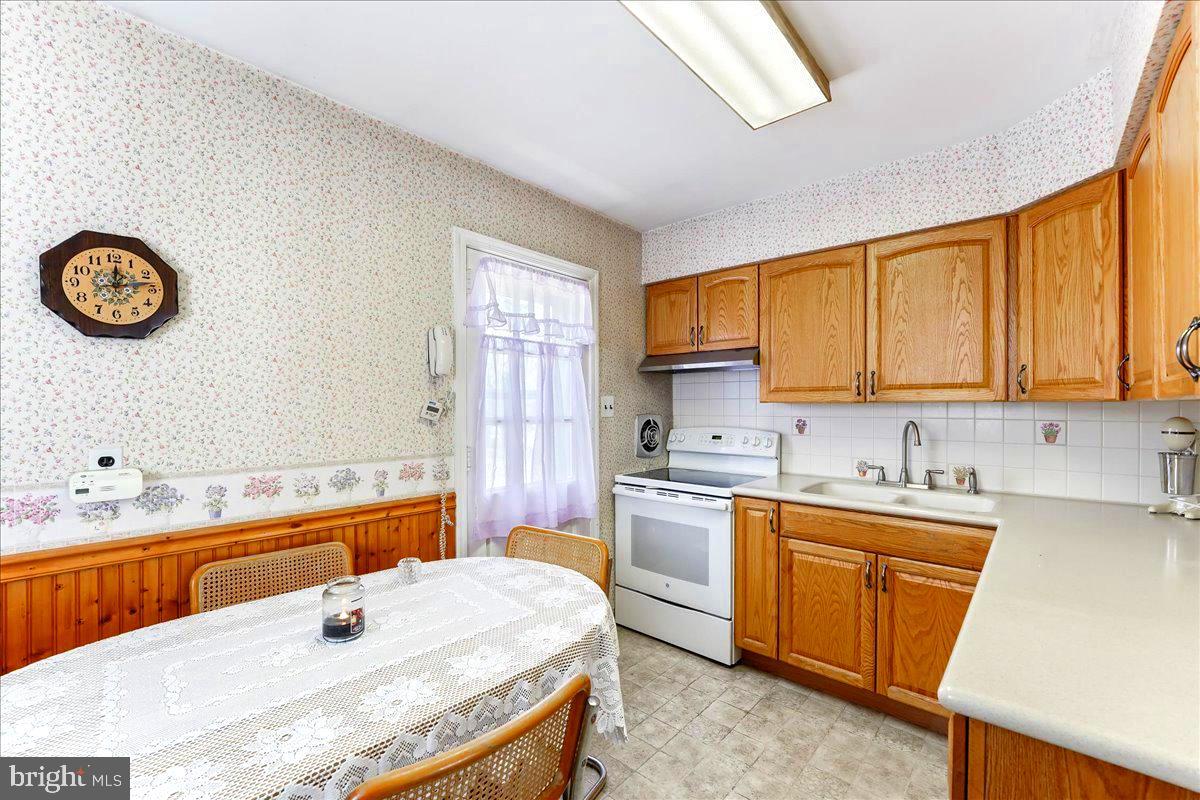 4 Longview Road Malvern, PA 19355 - Photo 10 of 25 Gallery Image 10