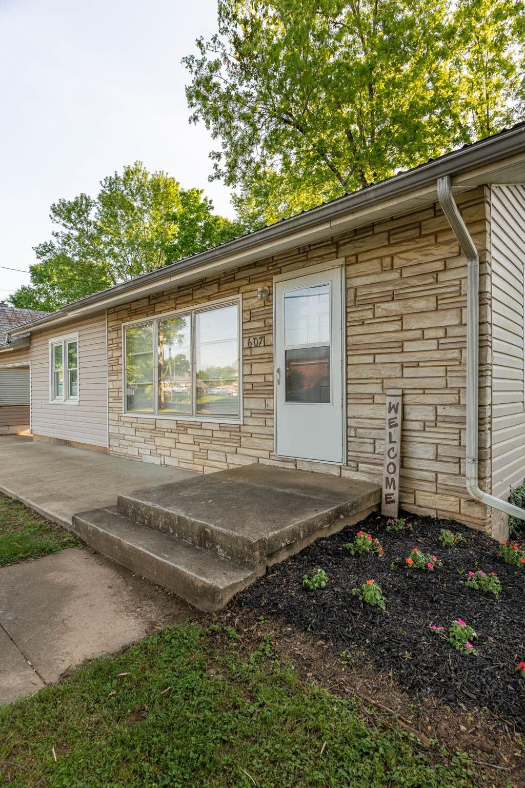 607 Buffalo Road Lawrenceburg, TN 38464 - Photo 5 of 30 Gallery Image 5