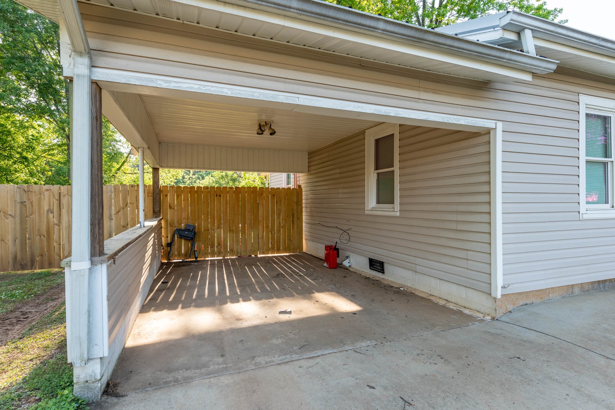 607 Buffalo Road Lawrenceburg, TN 38464 - Photo 6 of 30 Gallery Image 6