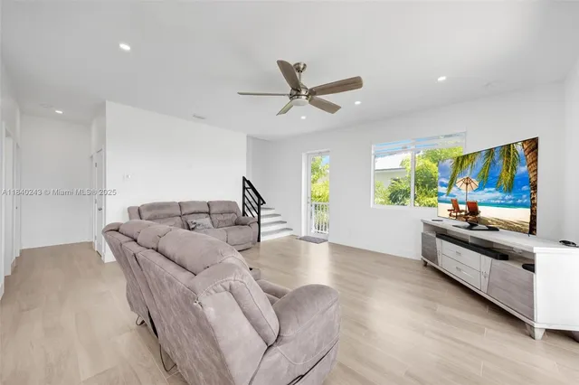 $1,569,999 | 142 Peg Leg Lane, Lower Keys, FL 33042