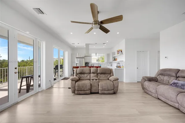 $1,569,999 | 142 Peg Leg Lane, Lower Keys, FL 33042