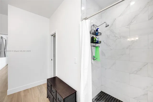 $1,569,999 | 142 Peg Leg Lane, Lower Keys, FL 33042