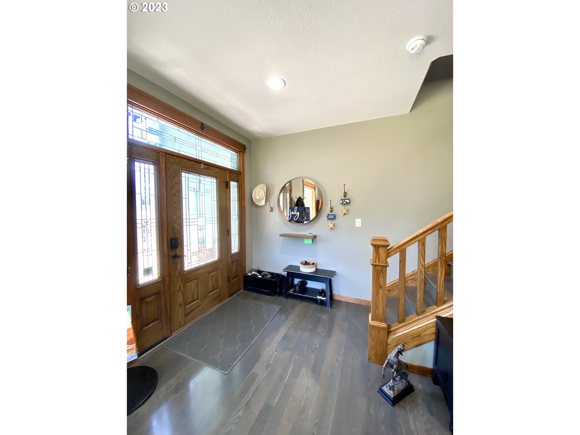 58473 Childs Road St. Helens, OR 97051 - Photo 3 of 39 Entrance/Foyer