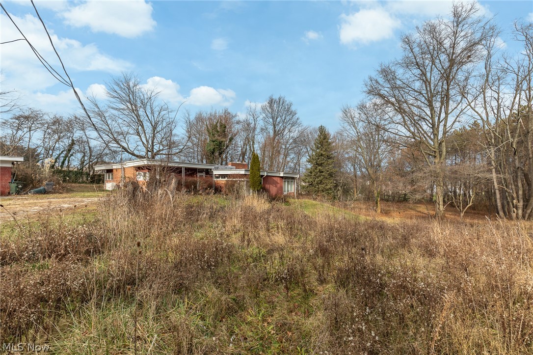 36391 Maplegrove Road Willoughby, OH 44094 - Photo 9 of 11