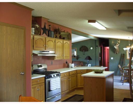 478 Lippencott Road Waynesburg, PA 15370 - Photo 7 of 14 Kitchen.