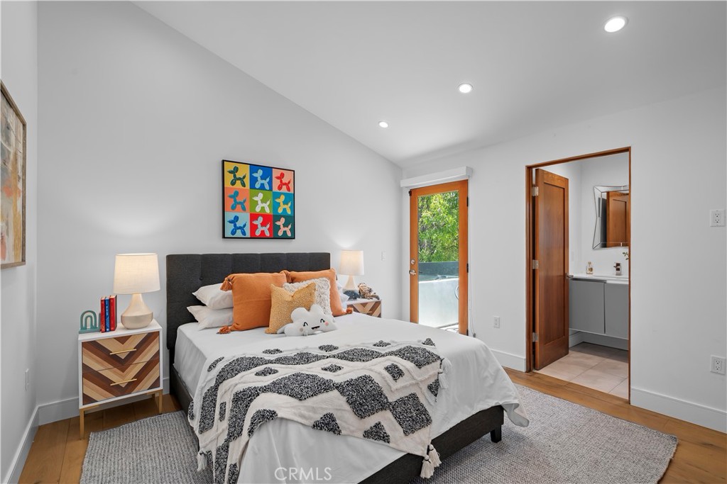 4546 Conchita Way Tarzana, CA 91356 - Photo 29 of 41