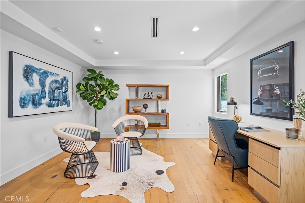 4546 Conchita Way Tarzana, CA 91356 - Photo 33 of 41