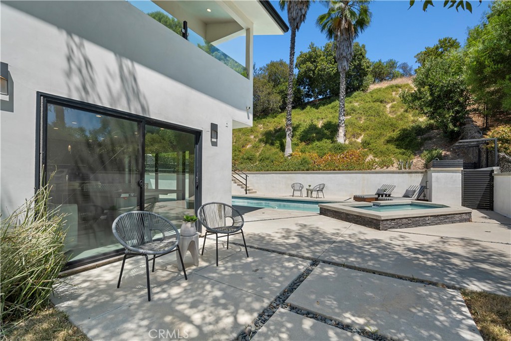 4546 Conchita Way Tarzana, CA 91356 - Photo 35 of 41