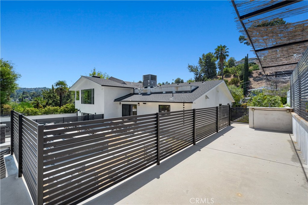 4546 Conchita Way Tarzana, CA 91356 - Photo 38 of 41