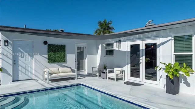 $6,900 | 7670 Simms Street, Unit 7670, Hollywood, FL 33024