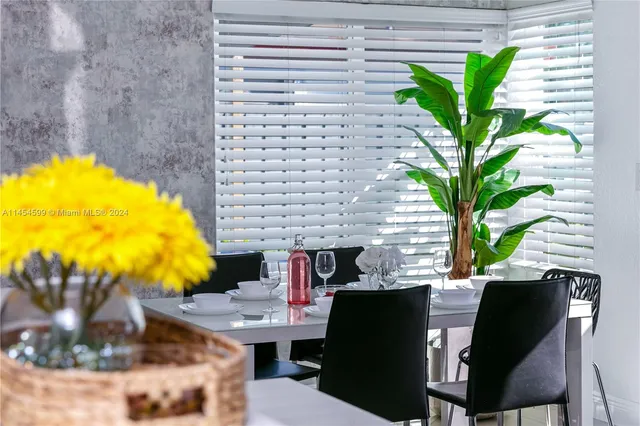 $6,900 | 7670 Simms Street, Unit 7670, Hollywood, FL 33024