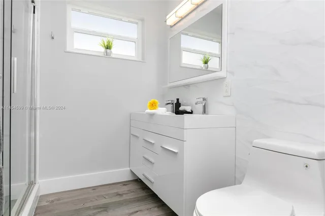 $6,900 | 7670 Simms Street, Unit 7670, Hollywood, FL 33024