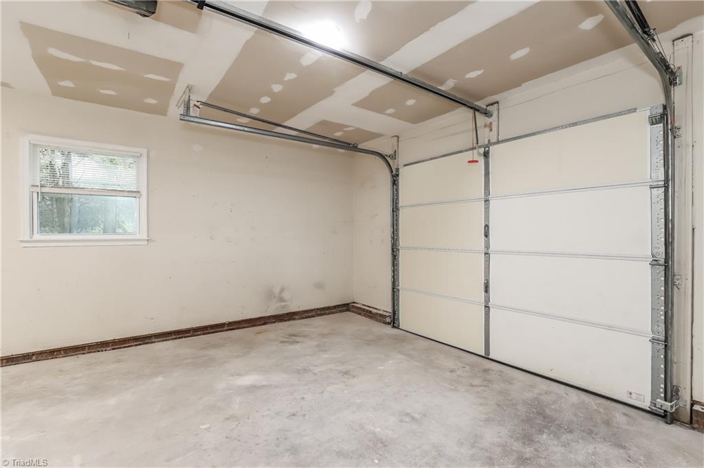 5608 Landerwood Drive Greensboro, NC 27405 - Photo 12 of 16