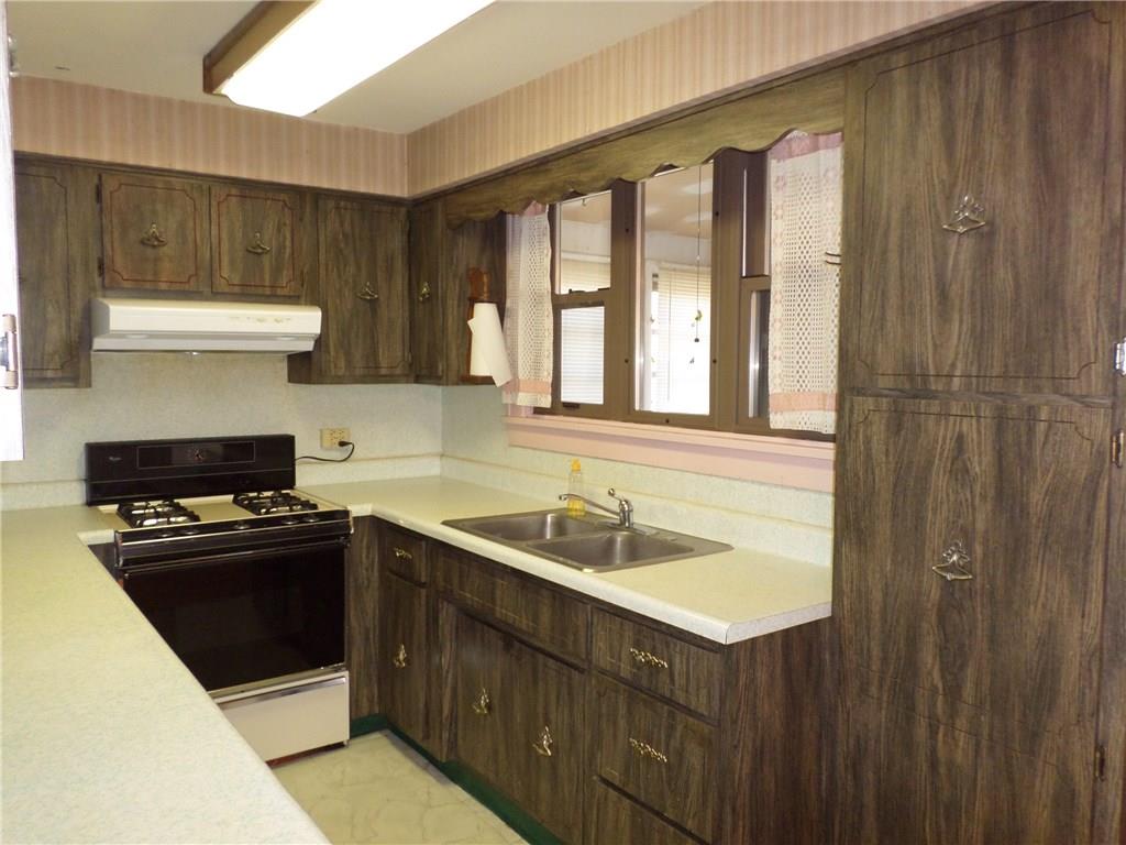 459 Washington Road Waynesburg, PA 15370 - Photo 7 of 25