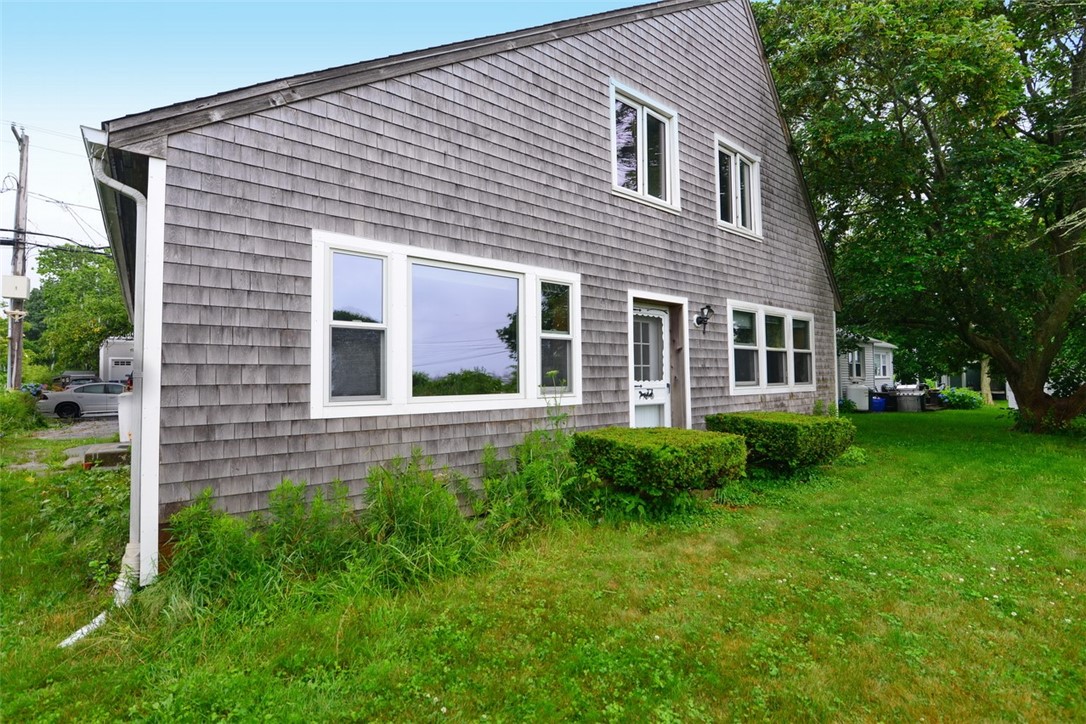 16 Conch Road Narragansett, RI 02882 - Photo 3 of 32