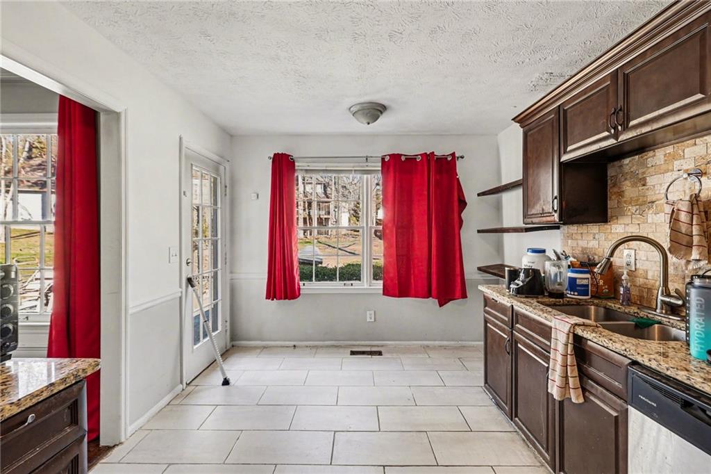 4810 Hillside Court Powder Springs, GA 30127 - Photo 15 of 29