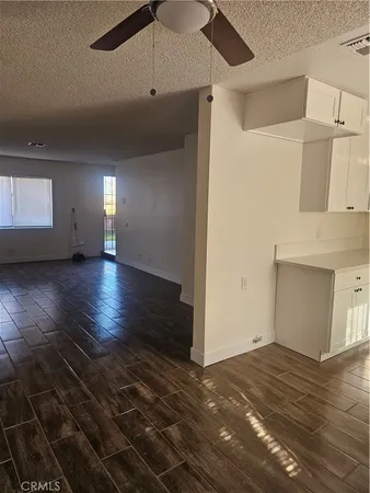 $2,000 | 45419 10th Street West, Unit B, Lancaster, CA 93534