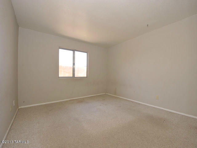 211 West Roger Road, Unit 13 Tucson, AZ 85705 - Photo 14 of 23