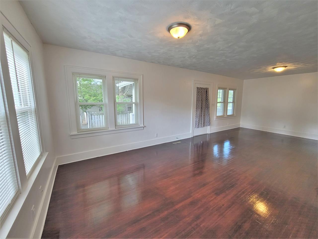 715 North Alpine Road Rockford, IL 61107 - Photo 14 of 37 Combo w/Dining 27 x 13!