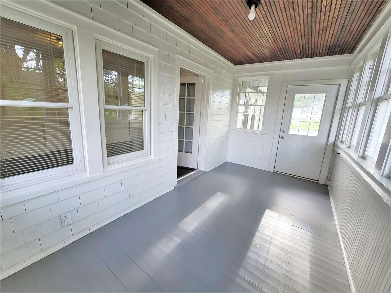 715 North Alpine Road Rockford, IL 61107 - Photo 9 of 37 15 x 8