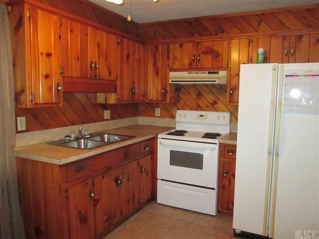 4552 Calico Road Lenoir, NC 28645 - Photo 7 of 12 Gallery Image 7