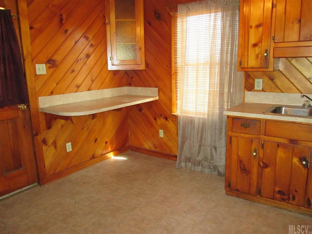 4552 Calico Road Lenoir, NC 28645 - Photo 8 of 12 Gallery Image 8