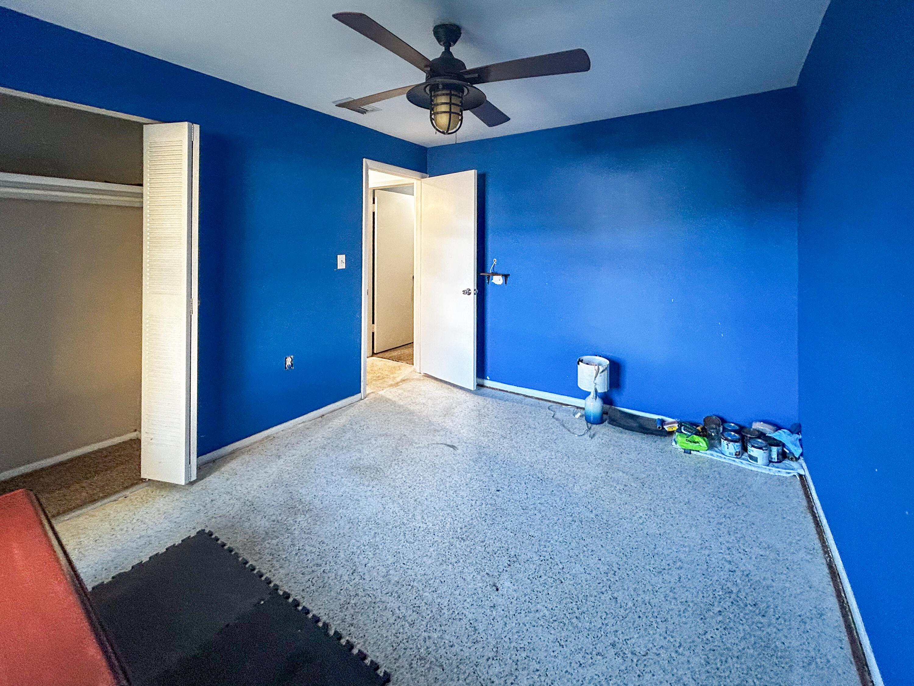 868 Lance Street Sebastian, FL 32958 - Photo 15 of 37 a view of a livingroom with a workspace