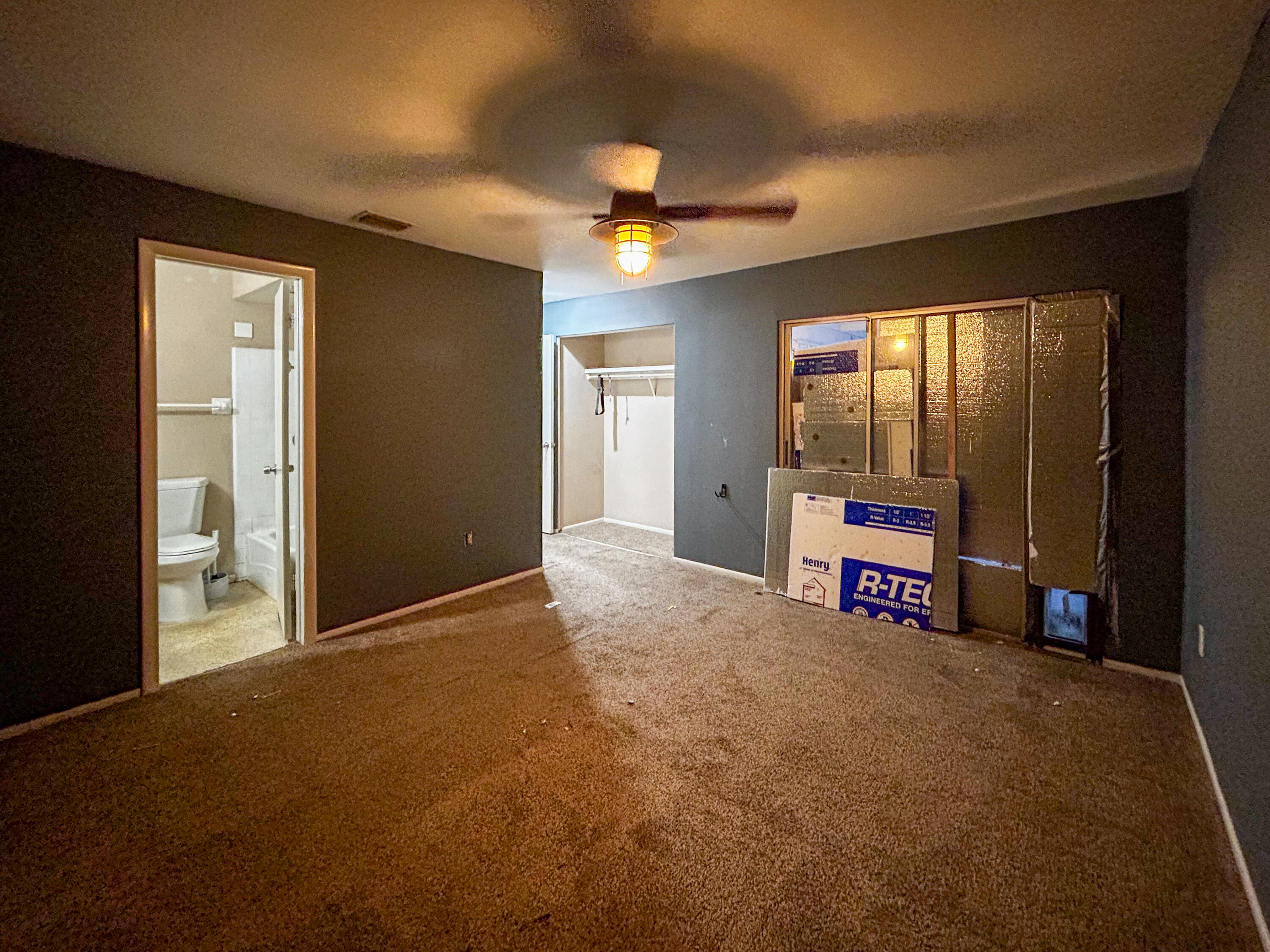 868 Lance Street Sebastian, FL 32958 - Photo 19 of 37 a view of a livingroom with a furniture