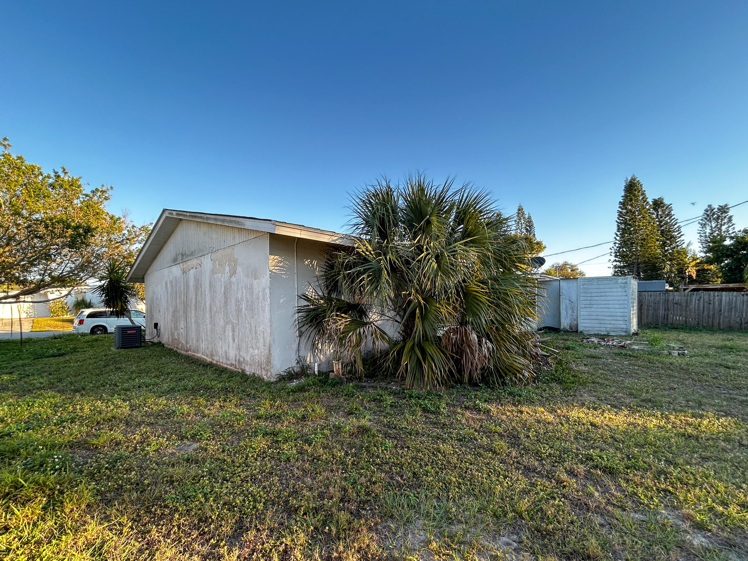 868 Lance Street Sebastian, FL 32958 - Photo 34 of 37 a view of a backyard