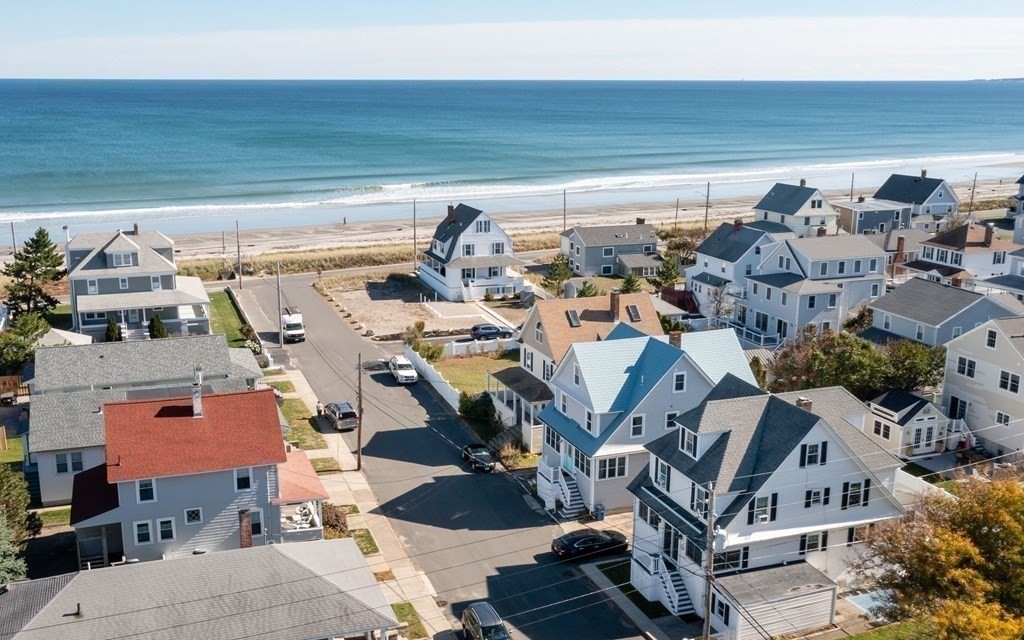 76 E Street Hull, MA 02045 - Photo 5 of 40