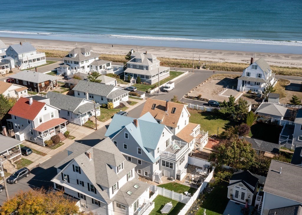 76 E Street Hull, MA 02045 - Photo 6 of 40