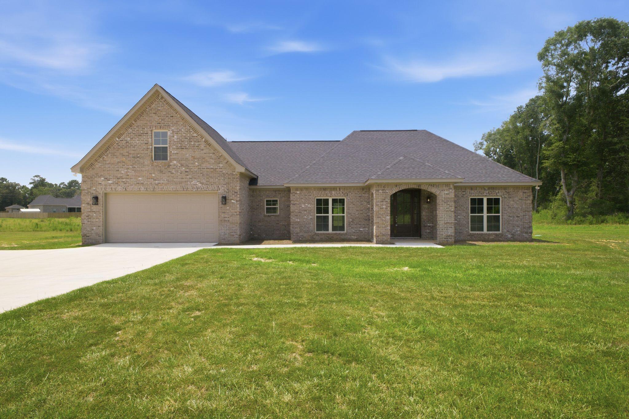 33 M D Thompson Road Moselle, MS 39459 - Photo 1 of 42 Gallery Image 1