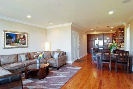 1047 West Monroe Street, Unit 4 Chicago, IL 60607 - Photo 3 of 15 Gallery Image 3