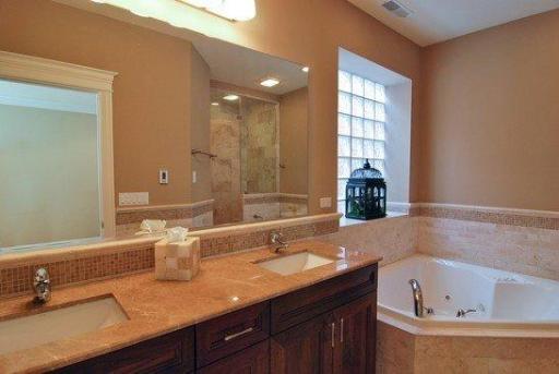 1047 West Monroe Street, Unit 4 Chicago, IL 60607 - Photo 10 of 15 Gallery Image 10