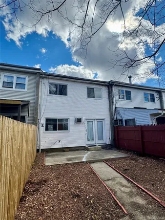 $329,000 | 64 Patio Road, Middletown, NY 10941