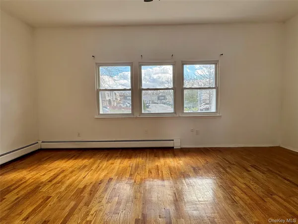 $329,000 | 64 Patio Road, Middletown, NY 10941