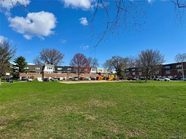 $329,000 | 64 Patio Road, Middletown, NY 10941