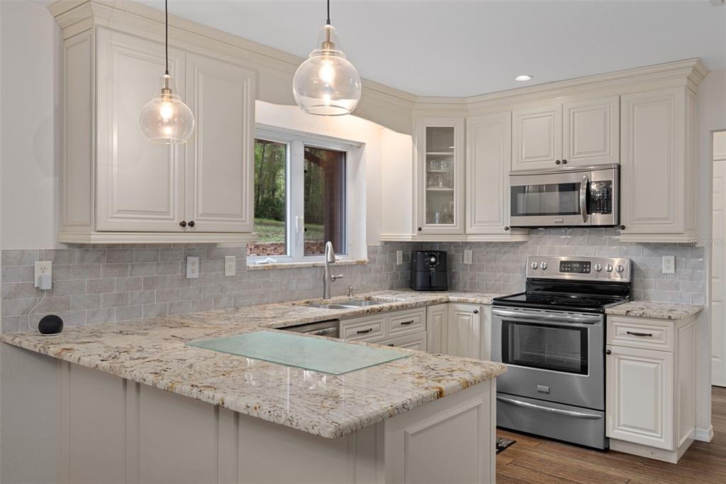 15839 Powerline Road Dade City, FL 33523 - Photo 22 of 62