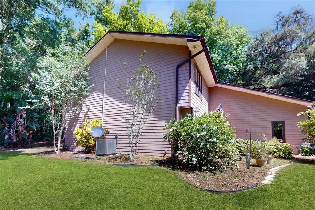 15839 Powerline Road Dade City, FL 33523 - Photo 8 of 62