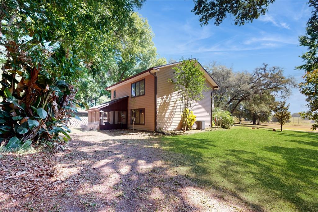 15839 Powerline Road Dade City, FL 33523 - Photo 9 of 62