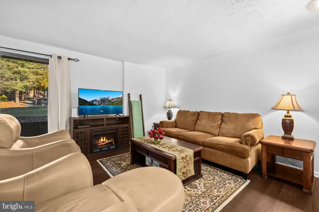 $220,000 | 26001 Brigadier Place, Unit B, Damascus, MD 20872