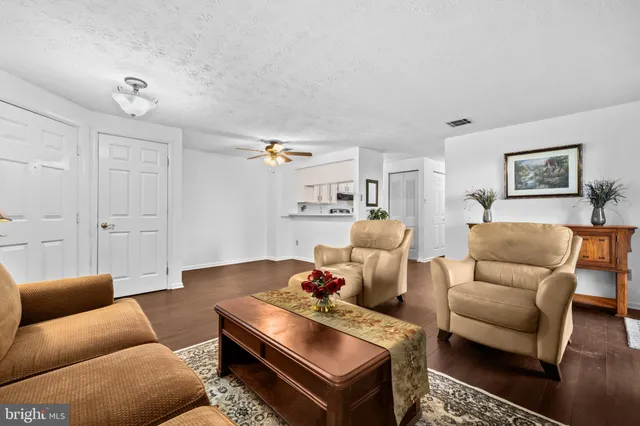 $220,000 | 26001 Brigadier Place, Unit B, Damascus, MD 20872