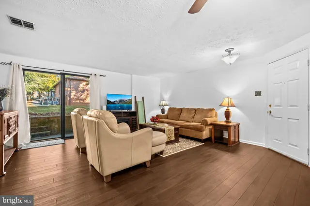 $220,000 | 26001 Brigadier Place, Unit B, Damascus, MD 20872