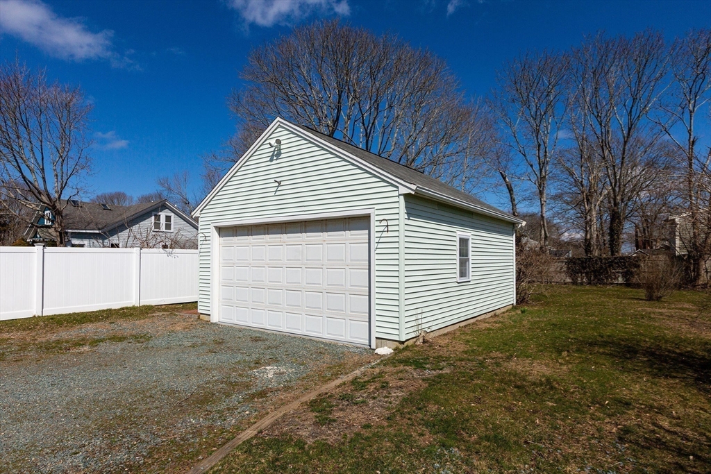 58 Chase Street Barnstable, MA 02601 - Photo 25 of 37