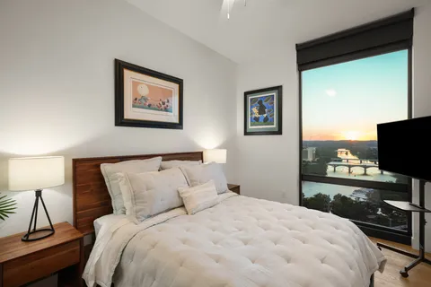 $1,395,000 | 70 Rainey Street, Unit 1908, Austin, TX 78701