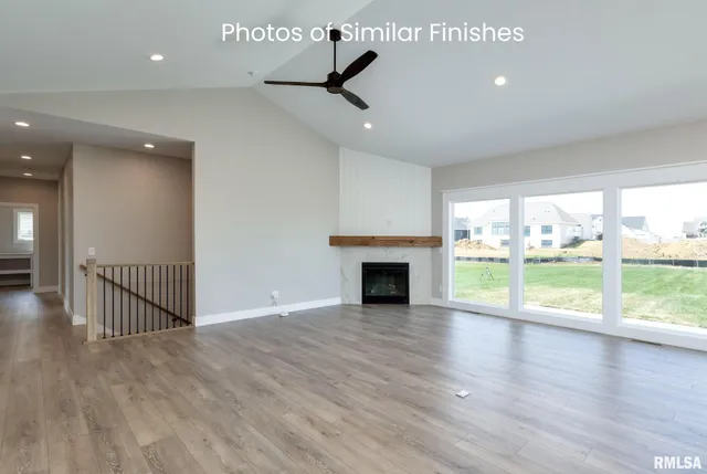 $610,307 | 11 Viola Drive, Le Claire, IA 52753