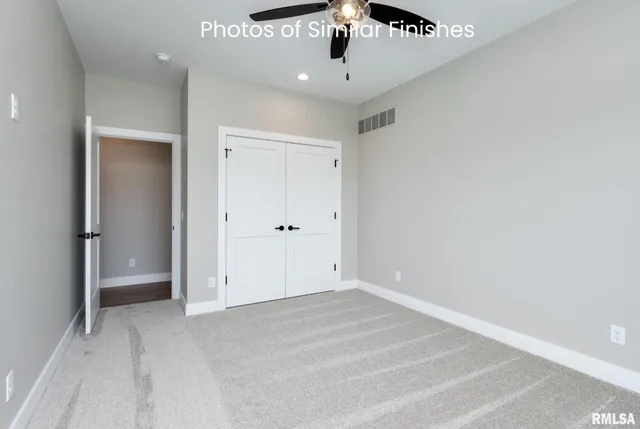 $610,307 | 11 Viola Drive, Le Claire, IA 52753