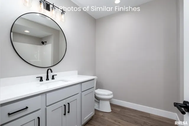 $610,307 | 11 Viola Drive, Le Claire, IA 52753